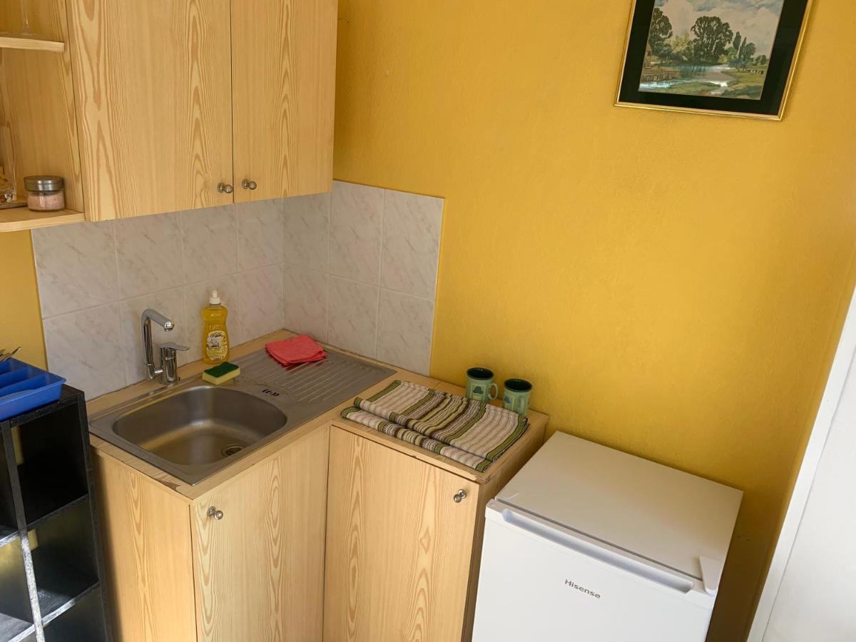 Rueuetli - Cute Old Town Apartment - 2 Big Beds, Free Parking 塔尔图 外观 照片